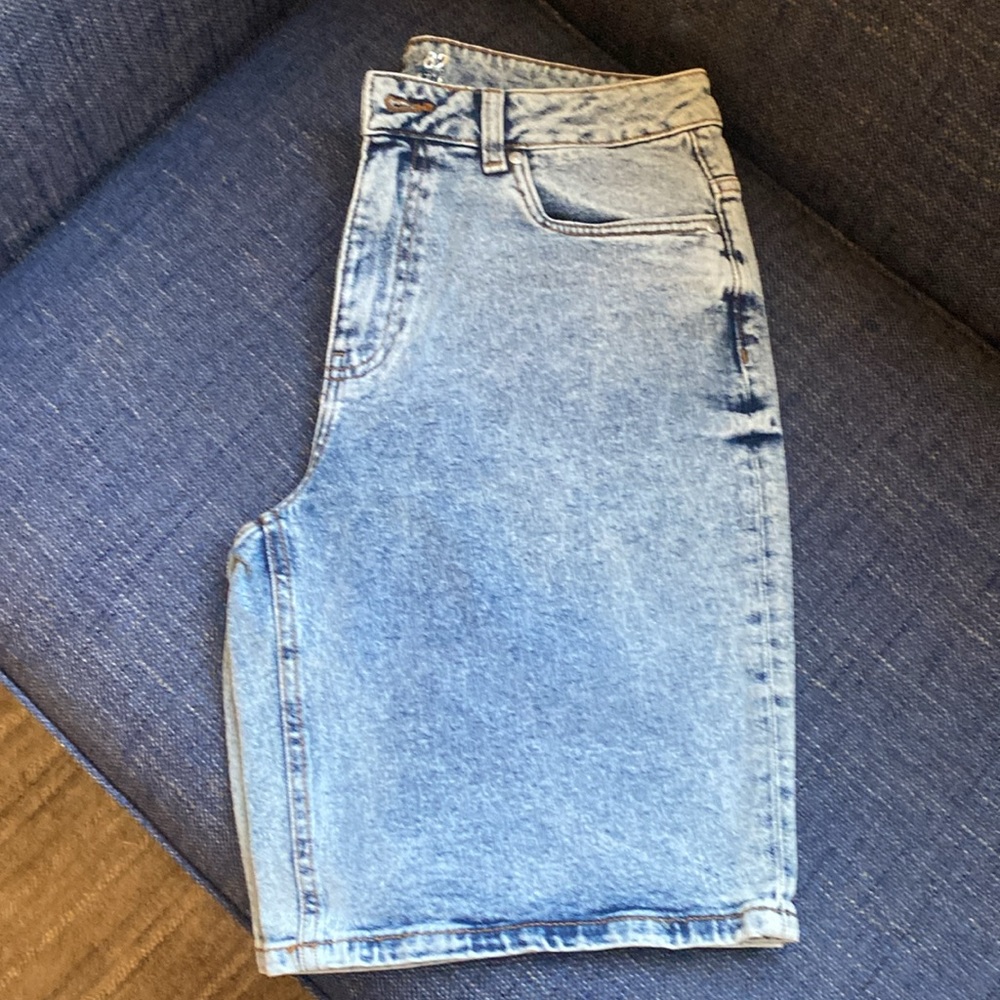 Shorts - Picture 6 of 6